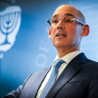 Bank of Israel Governor Amir Yaron speaks during a press conference in Jerusalem, on April 11, 2022. (Flash90)