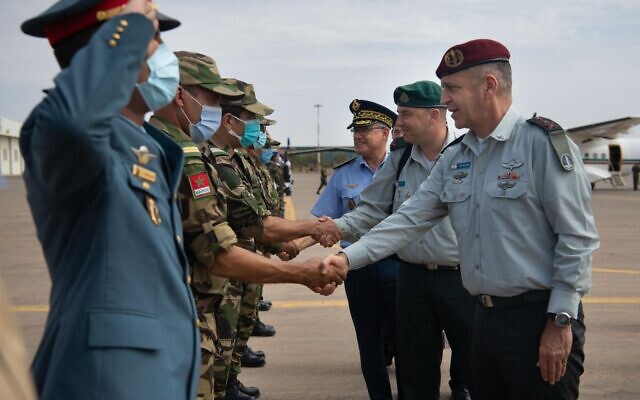 IDF chief Aviv Kohavi and head of Intelligence Research Amit Saar meet with Moroccan military officials, July 20, 2022. (Israel Defense Forces)