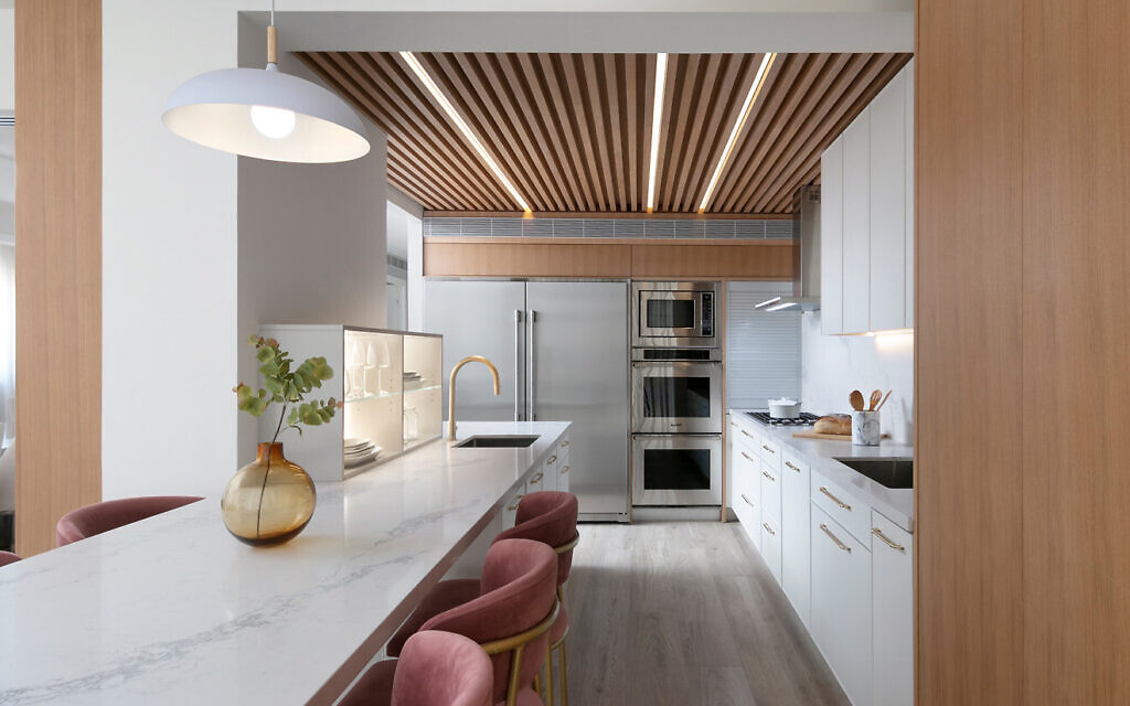 Kitchen design by Gittie Perl (courtesy GP-Interiors)