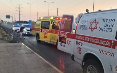 Medics at the scene of a suspected terror stabbing between Bnei Brak and Givat Shmuel, July 5, 2022. (Magen David Adom)