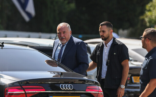 Finance Minister Avigdor Liberman arrives at the Finance Ministry in Jerusalem after a meeting with Prime Minister Yair Lapid about the negotiations with the Israel Teachers Union, August 28, 2022. (Yonatan Sindel/Flash90)