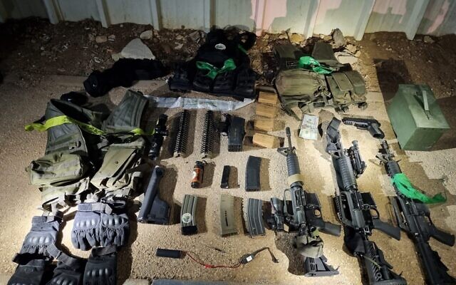 Weapons seized from wanted Palestinians in the Jenin area in the northern West Bank, August 24, 2022. (Israel Defense Forces)