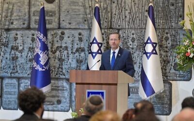 President Isaac Herzog addresses the Gilboa Prison scandal at the President's Residence in Jerusalem, August 2, 2022. (Kobi Gideon/GPO)