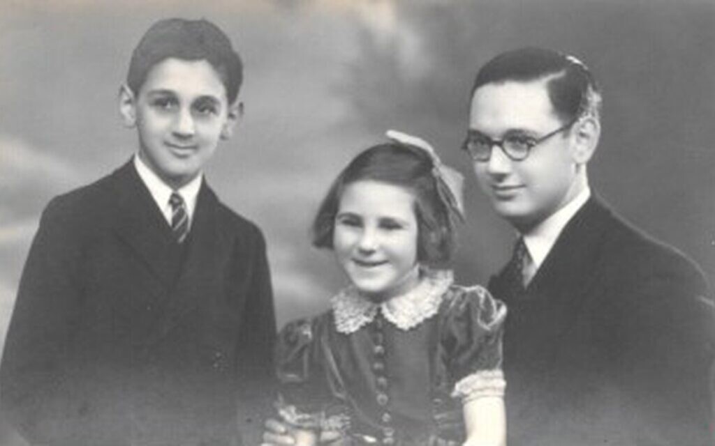 Bernard Sandler (right) with his brother Max and sister Sonia in Leeds, England in 1939. (Courtesy of Jonathan Sandler)