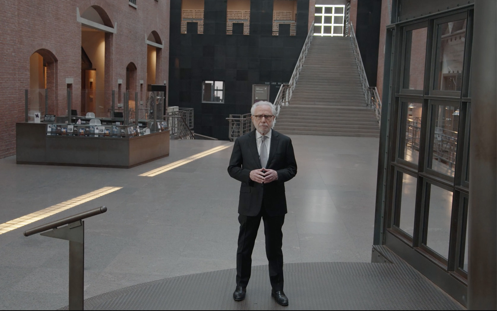 Wolf Blitzer, the son of survivors, discusses new CNN special on US  Holocaust Museum