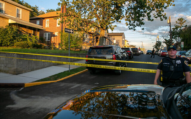 Local police and the FBI block the area around the home of Hadi Matar, suspected of stabbing Salman Rushdie, in Fairview, New Jersey, August 12, 2022. (AP Photo/Ted Shaffrey)
