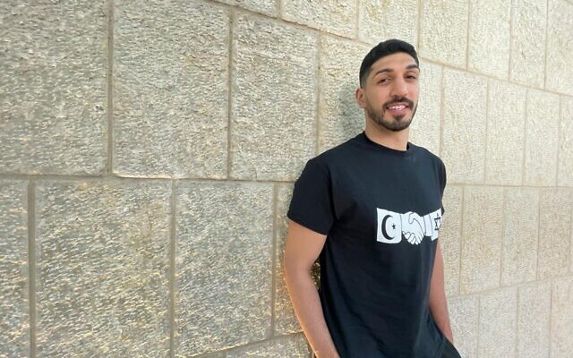 Enes Kanter Met With Turkish Refugees At AEK Basketball Arena - His T-shirt  Message: We Are Family