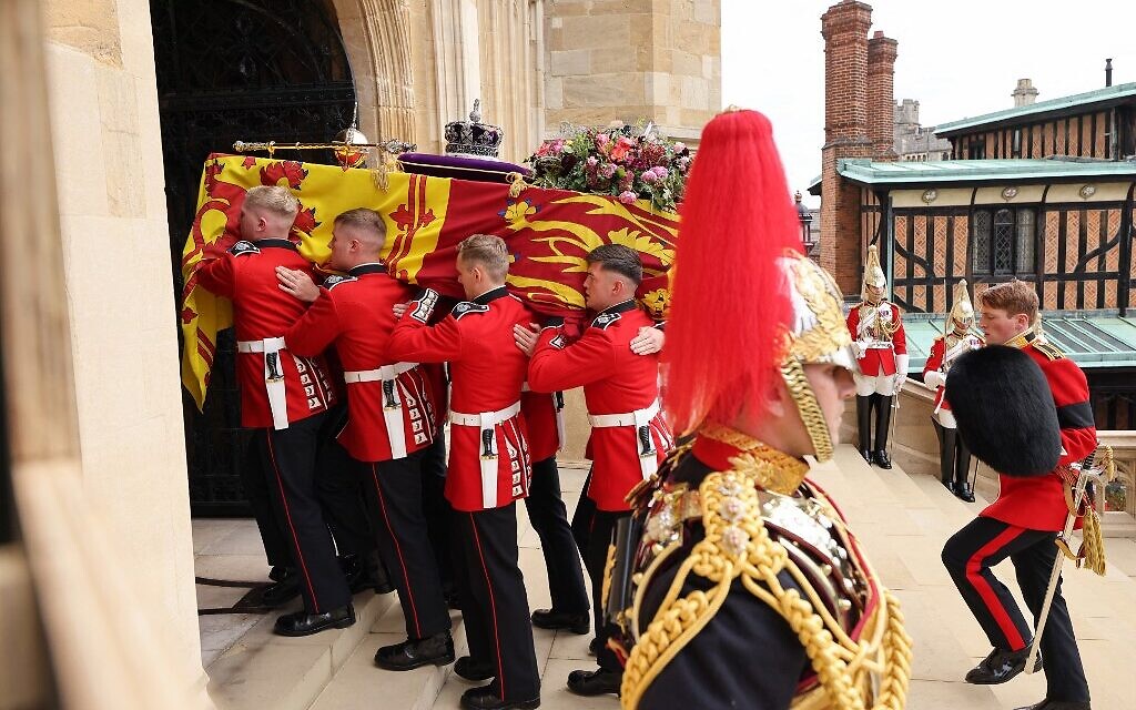 Queen Elizabeth's coffin lowered into royal vault, concluding funeral service - Vimarsana News