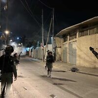 Border Police face Palestinian rioters in East Jerusalem, September 26, 2022. (Israel Police)