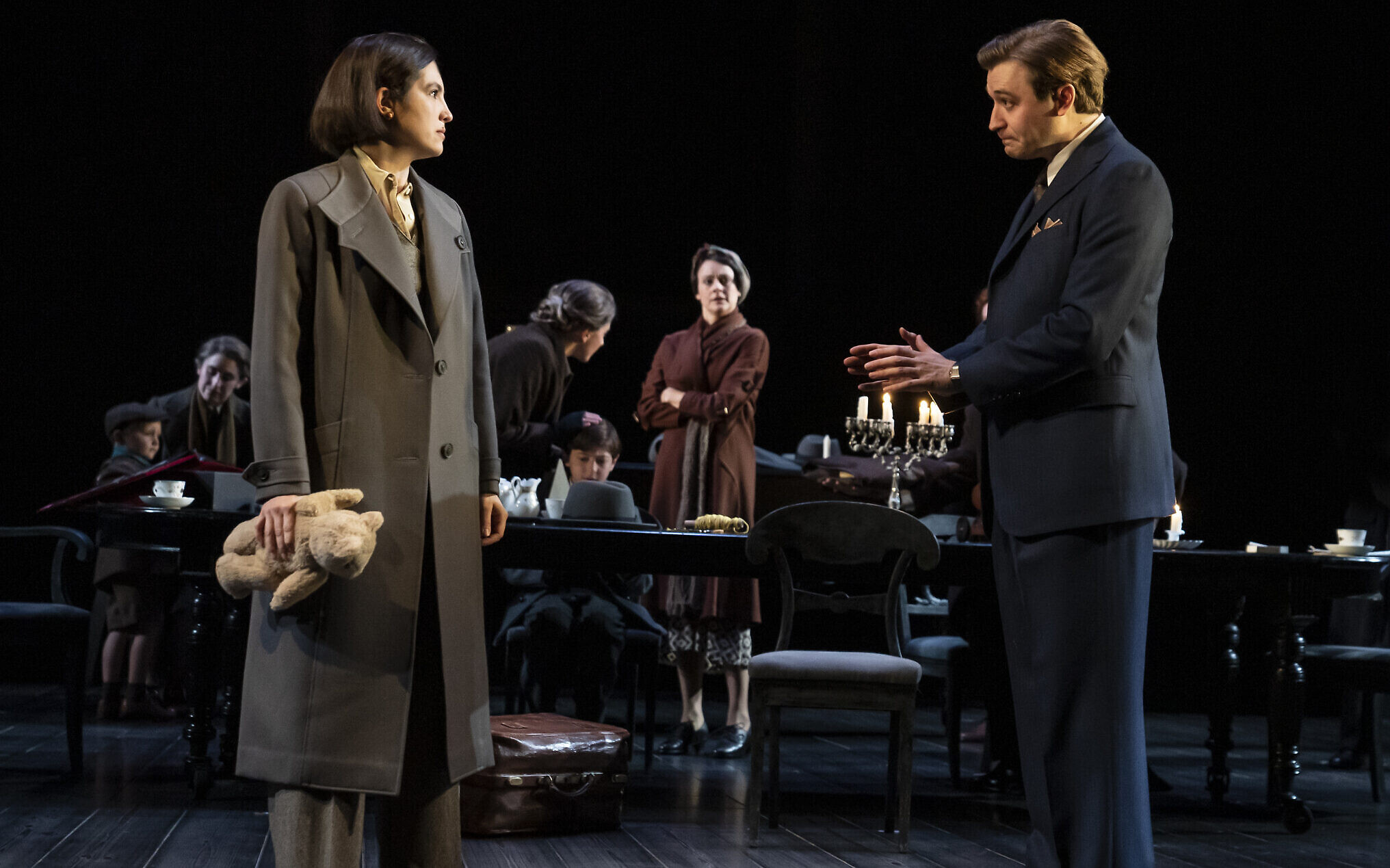 Tom Stoppard's alt-neu Broadway play 'Leopoldstadt' is 140 minutes