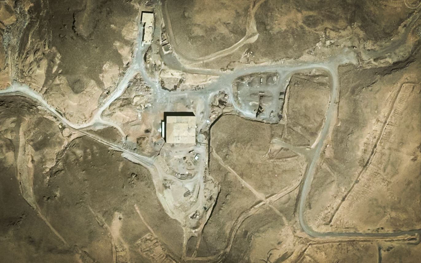 The Syrian nuclear reactor site before it was destroyed by the IDF in 2007, as seen by satellite (Photo: Google Earth)
