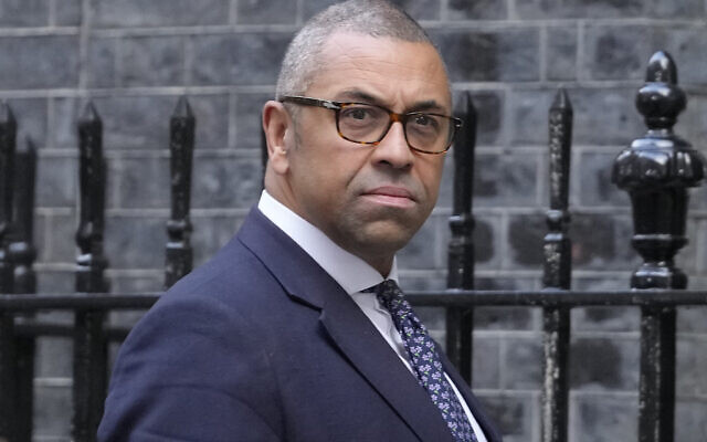 Foreign Secretary James Cleverly arrives for a Cabinet meeting in London, Oct. 26, 2022. (AP Photo/Kirsty Wigglesworth)