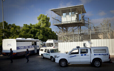 Givon Prison in Ramle on July 29, 2013. (Moshe Shai/FLASH90)