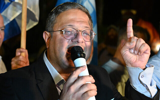 MK Itamar Ben Gvir, head of the Otzma Yehudit political party, campaigns in Kibbutz Ayelet HaShahar in northern Israel, October 6, 2022. (Michael Giladi/Flash90)