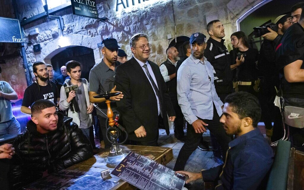 MK Itamar Ben Gvir of the far right Otzma Yehudit party campaigns in central Jerusalem on October 20, 2022. (Olivier Fitoussi/Flash90)