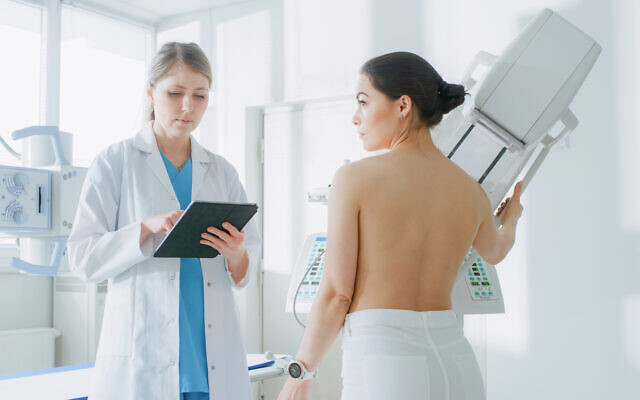 Illustrative image: a woman undergoes a mammogram (gorodenkoff via iStock by Getty Images)