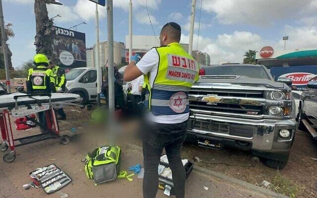 Paramedics at the site of a shooting incident in Azor on October 3, 2022. (MDA)