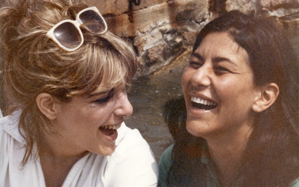 Caroline Aaron (left) and Elkie Jacobs on a boat to Connecticut's Thimble Islands, circa 1984. (Courtesy of Elkie Jacobs)