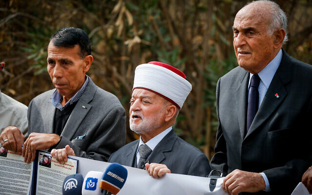 Sheikh Muhammad Hussein, Grand Mufti of Jerusalem and Palestinians protest on the anniversary of the Balfour Declaration outside the British Consulate-General in east Jerusalem, on November 2, 2021. Photo by Jamal Awad/Flash90