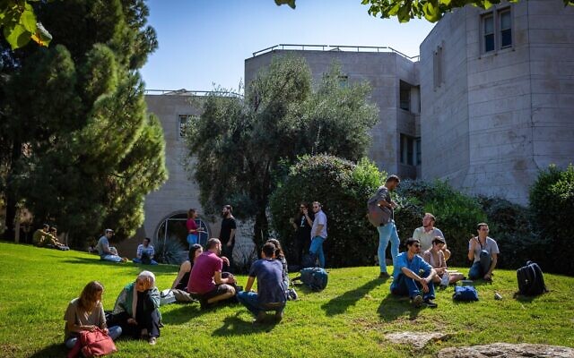 Students at Hebrew University's Mount Scopus campus on the first day of the school year, October 23, 2022. (Olivier Fitoussi/Flash90)