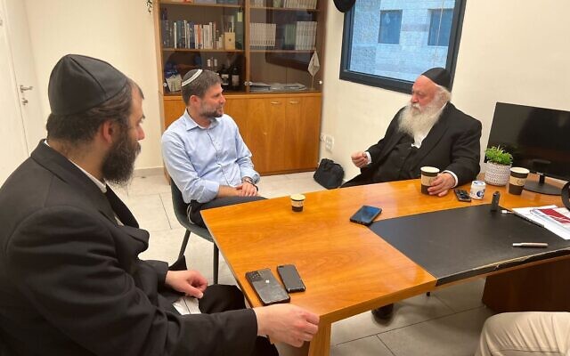 Religious Zionism leader Bezalel Smotrich (C) meets with United Torah Judaism chief Yitzhak Goldknopf (R)  in Jerusalem on November 14, 2022 ( Religious Zionism)