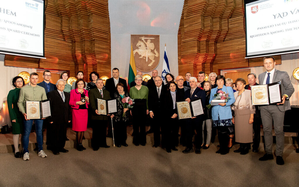 4 lietuvių šeimos, po mirties pripažintos Yad Vashem už žydų gelbėjimą holokausto metu