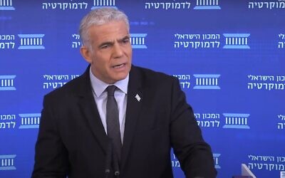 Prime Minister Yair Lapid address the Israel Democracy Institute on November 28, 2022 (IDI screenshot)