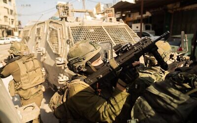 Israeli troops of the Nahal Brigade's reconnaissance battalion operate in the West Bank town of Qabatiya, near Jenin, November 12, 2022. (Israel Defense Forces)