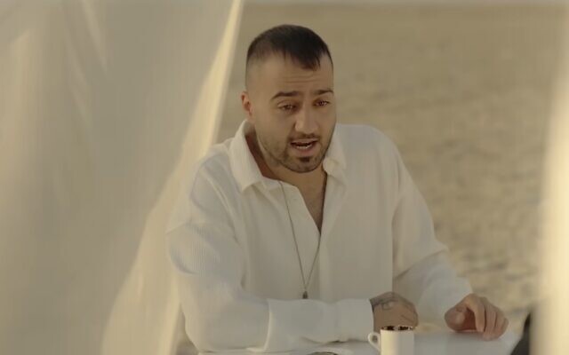 File: Iranian rapper Toomaj Salehi (Screenshot/Youtube; used in accordance with Clause 27a of the Copyright Law)