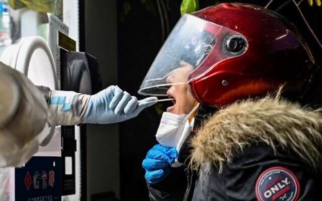 Έκθεση: 250 εκατομμύρια Κινέζοι μολύνθηκαν από τον ιό Corona τις πρώτες 20 ημέρες του Δεκεμβρίου