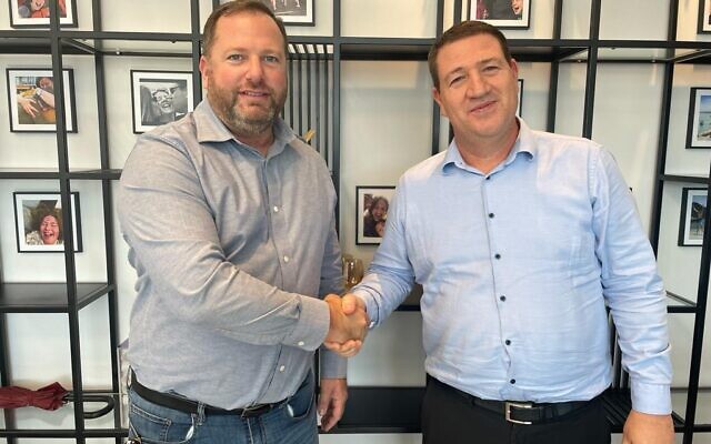 Shufersal CEO Ori Watermann and Israeli businessman Amit Zeev seek to open local stores of Dutch-owned international supermarket SPAR. (Courtesy)