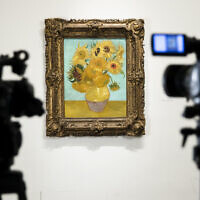 Cameras are set to broadcast Vincent van Gogh's Sunflowers at the Philadelphia Museum of Art in Philadelphia, August 14, 2017. (AP Photo/Matt Rourke)