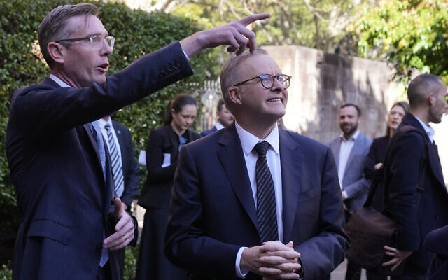 New South Wales Premier Dominic Perrottet, left, with Australian Prime Minister Anthony Albanese, center,  in Sydney, Australia, September 14, 2022. (Rick Rycroft/AP)