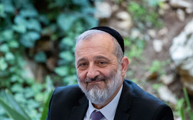 New Interior Minister Aryeh Deri attends a handover ceremony at the Interior Ministry in Jerusalem, on January 1, 2023. (Yonatan Sindel/Flash90)