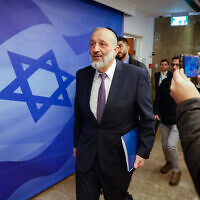Aryeh Deri arrives for the weekly cabinet meeting at the Prime Minister's Office in Jerusalem, January 22, 2023. (Olivier Fitoussi/Flash90)