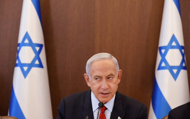 Prime Minister Benjamin Netanyahu leads the weekly cabinet meeting at the Prime Minister's Office in Jerusalem, January 22, 2023. (Olivier Fitoussi/Flash90)