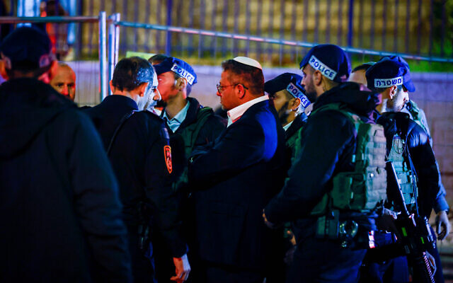 National Security Minister Itamar Ben Gvir at the scene of a deadly terror shooting attack in Neve Yaakov, Jerusalem, January 27, 2023 (Olivier Fitoussi/Flash90)