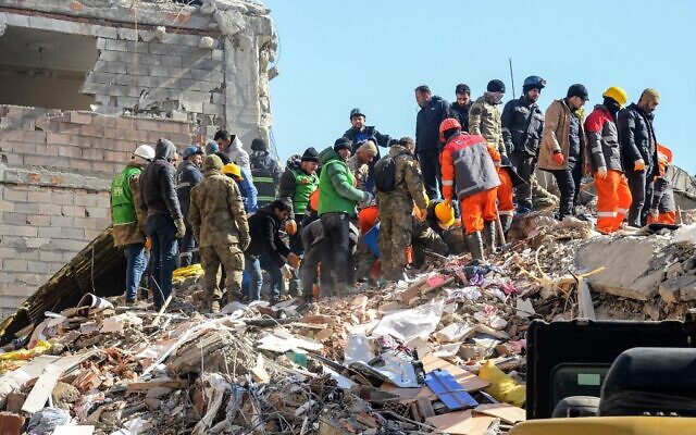 Illustrative: Rescuers carry out search operations among the rubble of a collapsed building in Adiyaman, Turkey on February 9, 2023, three days after a 7,8-magnitude earthquake struck southeast Turkey. (Ilyas AKENGIN / AFP)