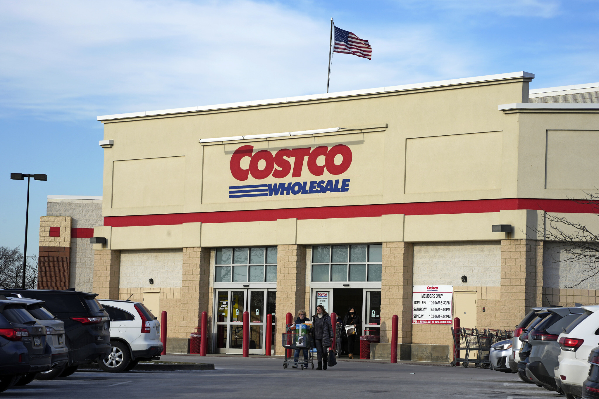 Israel invites US retail giant Costco to make foray into local food ...