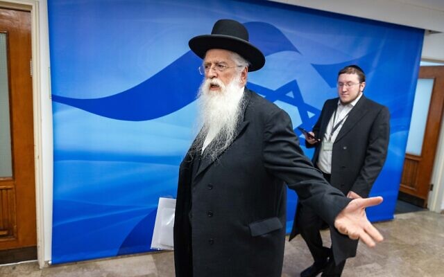 Jerusalem and Heritage Minister Meir Porush arrives for the weekly cabinet meeting in the Prime Minister's Office in Jerusalem on January 22, 2023. (Olivier Fitoussi/Flash90)