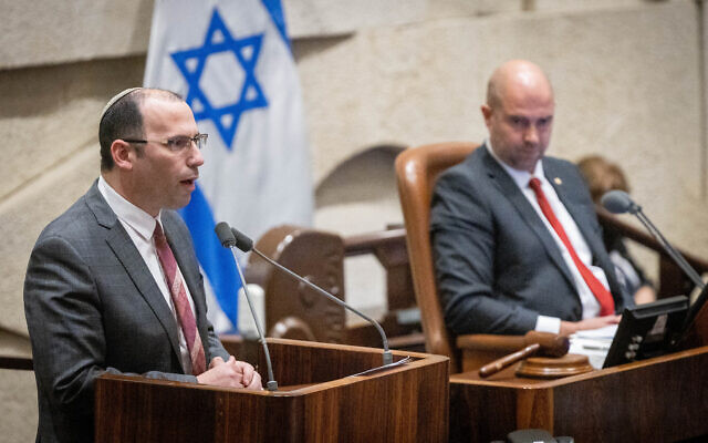 Religious Zionism MK Simcha Rothman addresses the Knesset plenum during deliberations on one of the government's judicial overhaul bills, February 20, 2023. (Yonatan Sindel/Flash90)