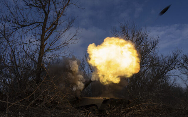 Ukrainian self-propelled howitzer fires towards Russian forces at the frontline near Bakhmut, Ukraine, March 10, 2023. (AP Photo/Evgeniy Maloletka)