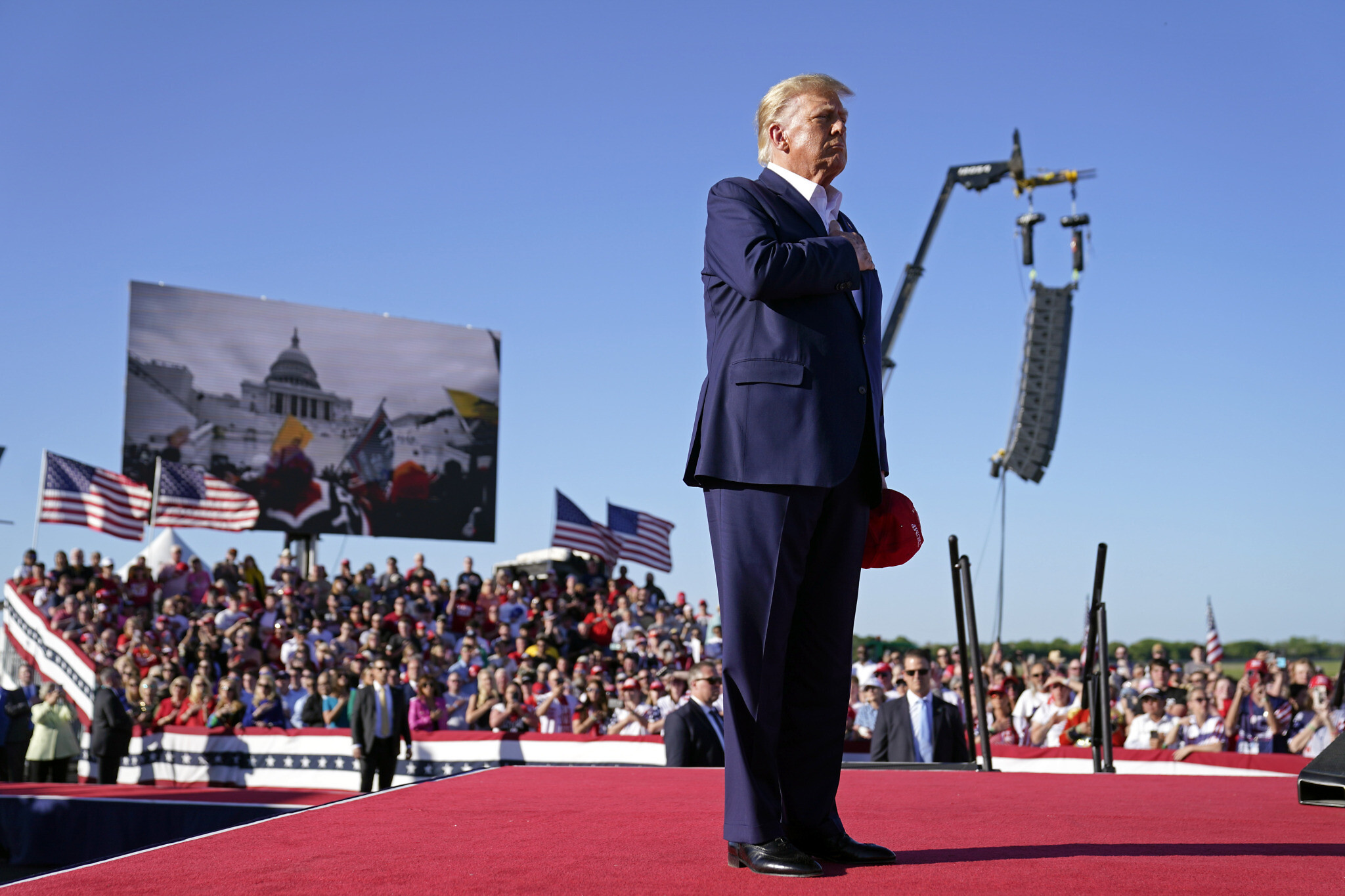 Trump holds first 2024 campaign rally, dismissing potential looming