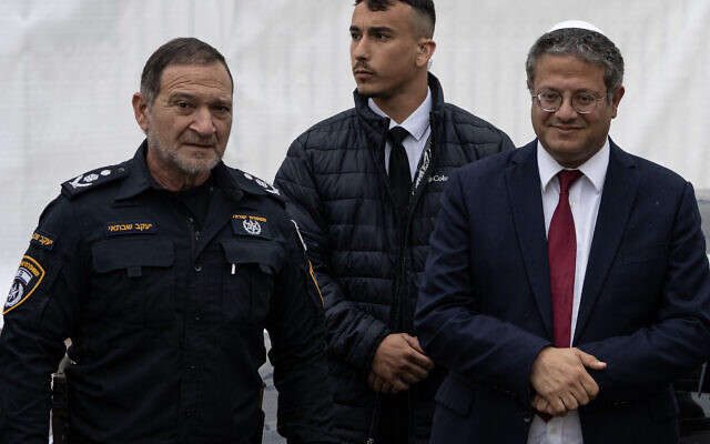 National Security Minister Itamar Ben Gvir (R) and Israel Police Commissioner Kobi Shabtai attend the inauguration of new police station in southern Israel, March 14, 2023. (Flash90)