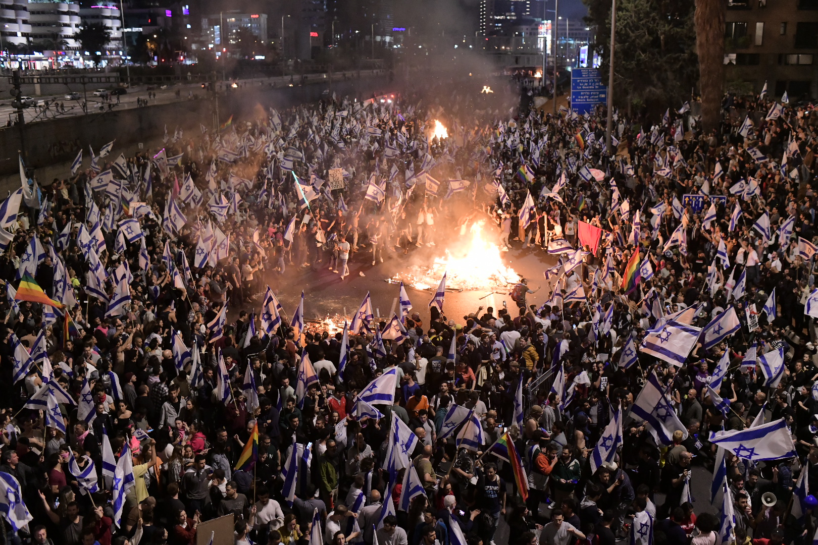 We Are Not Afraid Mass Protests Erupt Nationwide After Netanyahu Fires Gallant The Times Of