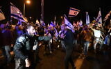 Thousands of Israeli protesters rally against the Israeli goverment's judicial overhaul bills in Raanana, on March 27, 2023. (Gili Yaari /Flash90)
