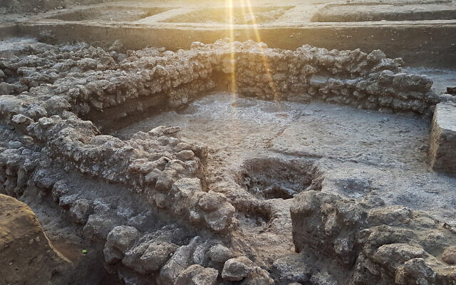 The remains of buildings from the 2018 excavations of the Chalcolithic  village in the Agamim neighborhood of Ashkelon. (courtesy Yael Abadi-Reiss/IAA)
