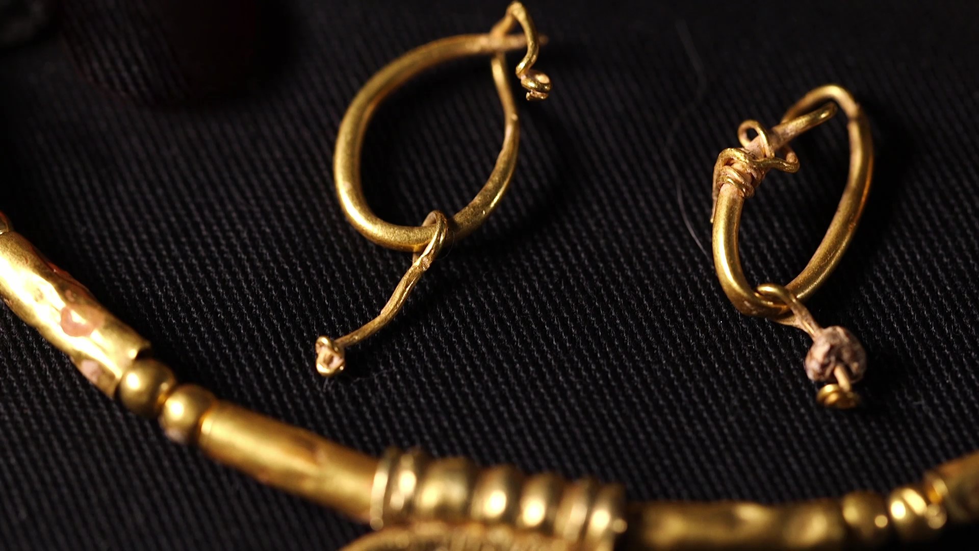 Ancient 'evil eye' jewelry used to protect young girl unveiled in