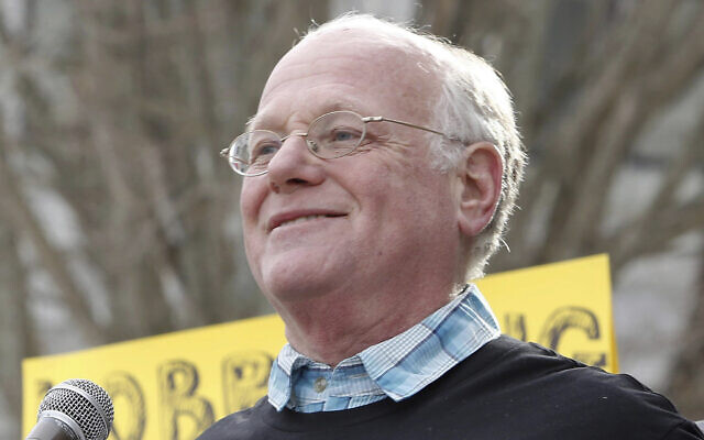 Ben Cohen, of Ben and Jerry's Ice Cream, during a rally at the Statehouse in Concord, NH, January 21, 2015. (AP Photo/Jim Cole, File)