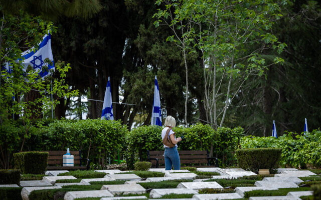 Graves of fallen Israeli soldiers at the Mount Herzl Military Cemetery in Jerusalem, on April 19, 2023, ahead of Memorial Day. (Yonatan Sindel/Flash90)